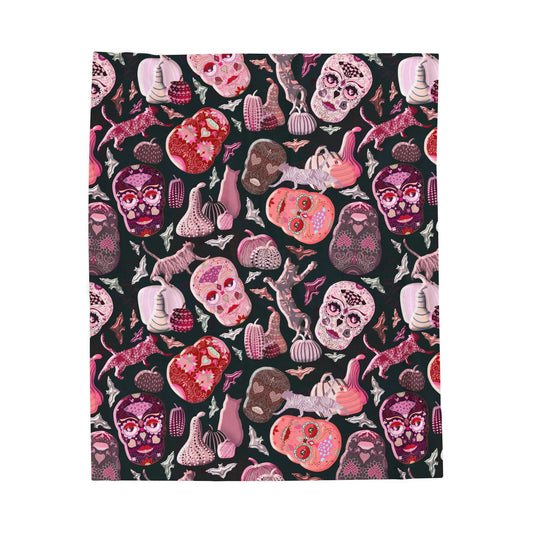 Velveteen Plush Blanket - Colorful Skull Pattern, Cozy Throw for Halloween and Unique Home Decor